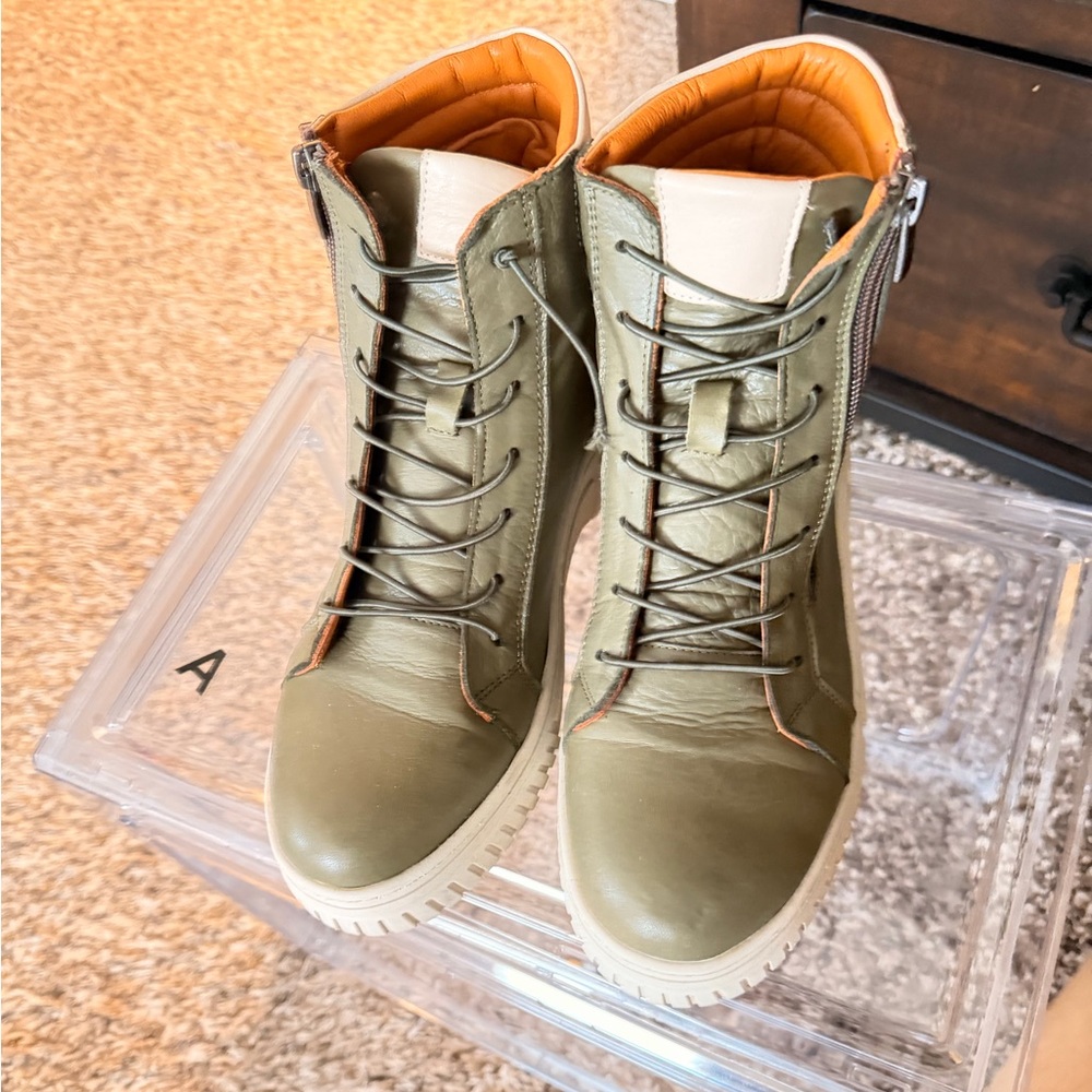 Lace-Up Olive Green Women's Ankle Boots with Side Zipper